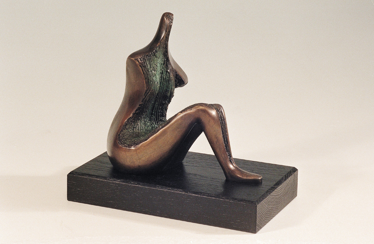 13. A Figure | Bronze | 23x22 cm. 9x10 in.
